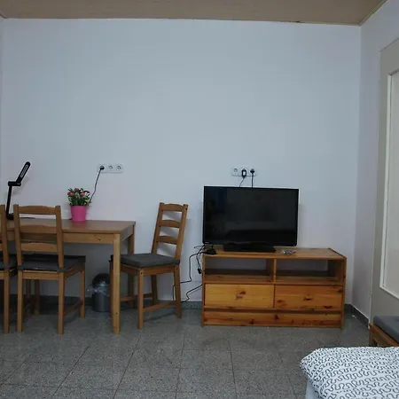 Cozy 2 Br Near Deutz
