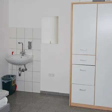 Cozy 2 Br Near Deutz Apartment Köln